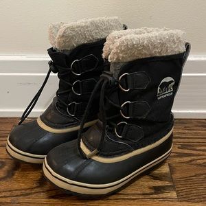 Sorel Black & White Winter/ Waterproof Boots Girls Size 13
